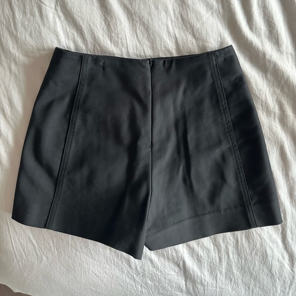 Babaton shorts - Picture 2 of 4